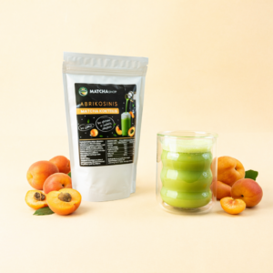 Abrikosinis Matcha Kokteilis